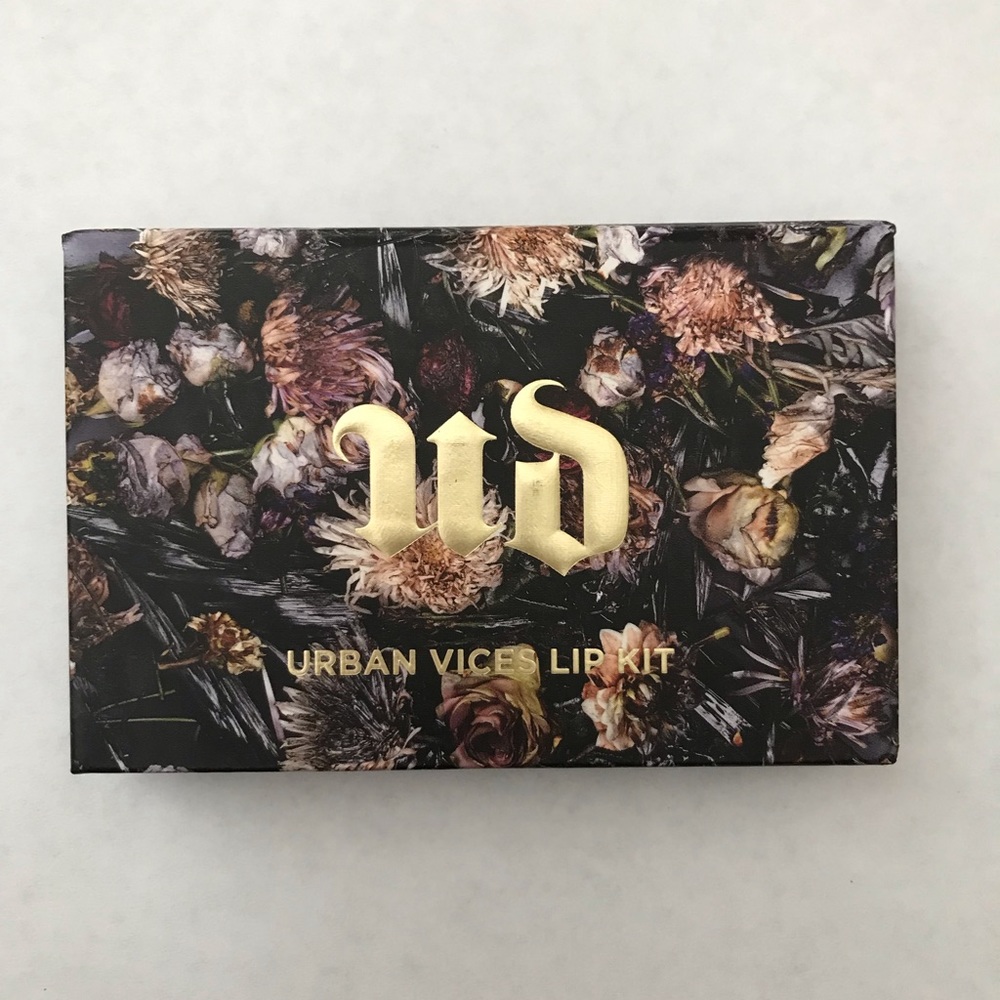 URBAN DECAY LIP